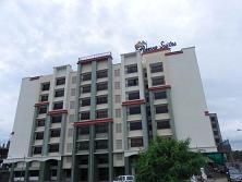 Reeva Suites